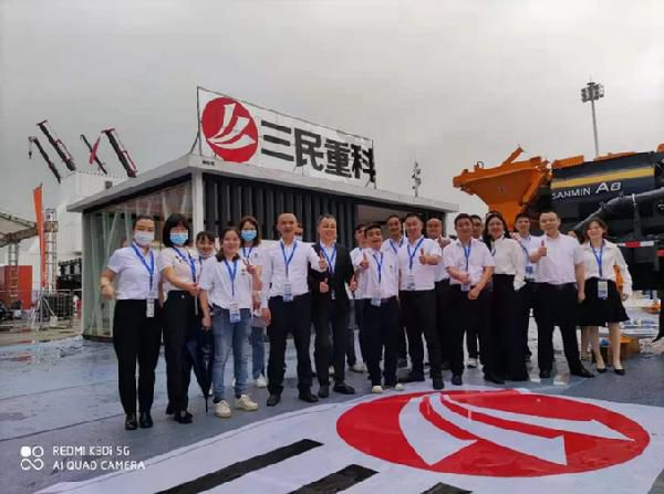 智能智造·
走出国门，参与一带一路建设